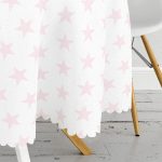 - MasaYuv-2555-Gorsel3 - Realhomes Pudra Yıldız Desenli Modern Dijital Baskılı Yuvarlak Masa Örtüsü - Çap 140cm Realhomes