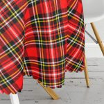 Kırmızı Zeminli Ekose Desenli Yuvarlak Masa Örtüsü - Çap 140cm Realhomes