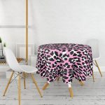 - MasaYuv-3217-Gorsel2 - Realhomes Pembe Renkli Leopar Desenli Modern Yuvarlak Masa Örtüsü - Çap 140cm Realhomes
