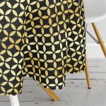 Siyah Zeminde Gold Geometrik Desenli Yuvarlak Masa Örtüsü - Çap 140cm Realhomes