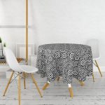 - MasaYuv-3410-Gorsel2 - Realhomes  Siyah Beyaz Geometrik Yuvarlak Tasarımlı Modern Yuvarlak Masa Örtüsü - Çap 140cm Realhomes