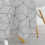 - MasaYuv-3412-Gorsel3 - Realhomes  RealHomes 3D Cube Desenli Dijital Baskılı Modern Yuvarlak Masa Örtüsü - Çap 140cm Realhomes