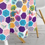 - MasaYuv-3495-Gorsel3 - Realhomes  Renkli Mozaik Desenli Modern Dijital Baskılı Yuvarlak Masa Örtüsü - Çap 140cm Realhomes