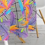 - MasaYuv-3543-Gorsel3 - Realhomes Geometrik Zeminde Tropikal Yapraklar Özel Tasarım Yuvarlak Masa Örtüsü - Çap 140cm Realhomes