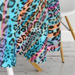 - MasaYuv-3628-Gorsel3 - Realhomes  Realhomes Multi Renkler Dijital Baskılı Modern Yuvarlak Masa Örtüsü - Çap 140cm Realhomes