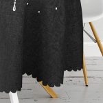 - MasaYuv-5112-Gorsel3 - Realhomes  Siyah Zeminde Gül Baskılı Modern Yuvarlak Masa Örtüsü - Çap 140cm Realhomes