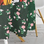 Yeşil Zeminde Frida Kahlo Motifli Özel Tasarım Yuvarlak Masa Örtüsü - Çap 140cm Realhomes