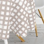 Vizon Zeminde Geometrik Kare Motifli Yuvarlak Masa Örtüsü - Çap 140cm Realhomes