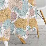 - MasaYuv-5375-Gorsel3 - Realhomes  Mavi Ve Kahverengi Puantiye Zemin Üzerinde Karakalem Çizim Çiçek Motifli Yuvarlak Masa Örtüsü - Çap 140cm Realhomes