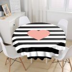 - MasaYuv-539-Gorsel1 - Realhomes Modern Kalp Desenli Dijital Baskılı Yuvarlak Masa Örtüsü - Çap 140cm Realhomes