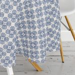 Gri Zemin Üzerinde Lacivert Soyut Baskılı Yuvarlak Masa Örtüsü - Çap 140cm Realhomes