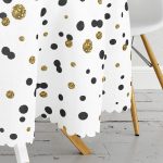 - MasaYuv-7151-Gorsel3 - Realhomes Beyaz Zeminde Gold Ve Siyah Renkli Pauntiyeler Modern Yuvarlak Masa Örtüsü - Çap 140cm Realhomes