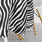 Beyaz Zeminli Siyah Çizgi Desenli Dijital Baskılı Modern Yuvarlak Masa Örtüsü - Çap 140cm Realhomes