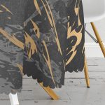 Gri Siyah Zemin Üzerinde Gold Detaylı Çizim Desenli Yuvarlak Masa Örtüsü - Çap 140cm Realhomes