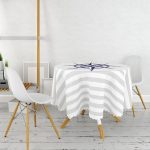 Gri Beyaz Zeminde Pusula Desenli Dijital Baskılı Modern Yuvarlak Masa Örtüsü - Çap 140cm Realhomes