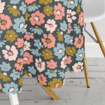 - MasaYuv-7255-Gorsel3 - Realhomes Siyah Zemin Üzerinde Rengarenk Çiçek Desenli Yuvarlak Masa Örtüsü - Çap 140cm Realhomes