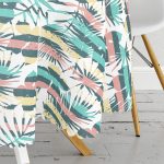 - MasaYuv-7321-Gorsel3 - Realhomes Beyaz Zemin Üzerinde Renkli Çizgli Yaprak Desenli Modern Yuvarlak Masa Örtüsü - Çap 140cm Realhomes