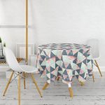 - MasaYuv-7329-Gorsel2 - Realhomes Renkli Zemin Üzerinde Üçgen Desenli Dijital Baskılı Modern Yuvarlak Masa Örtüsü - Çap 140cm Realhomes