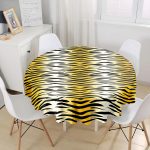 Renkli Zemin Üzerinde Gold Detaylı Geometrik Çizimli Yuvarlak Masa Örtüsü - Çap 140cm Realhomes