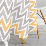 Beyaz Zemin Üzerinde Turuncu Gri Renklı Geometrik Desen Yuvarlak Masa Örtüsü - Çap 140cm Realhomes