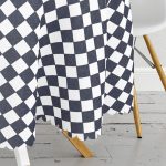 Beyaz Zemin Üzerinde Renkli Geometrik Çizimli Dijital Baskılı Modern Yuvarlak Masa Örtüsü - Çap 140cm Realhomes