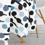 - MasaYuv-7730-Gorsel3 - Realhomes  Beyaz Zeminli Renkli Puantiyeli Dijital Baskılı Modern Yuvarlak Masa Örtüsü - Çap 140cm Realhomes