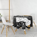 - MasaYuv-7822-Gorsel2 - Realhomes Siyah Zemin Üzerinde Gold Detaylı Modern Desenli Modern Yuvarlak Masa Örtüsü - Çap 140cm Realhomes