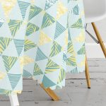 Renkli Zemin Üzerinde Geometrik Desenli Palmiyeler Modern Yuvarlak Masa Örtüsü - Çap 140cm Realhomes