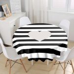 - MasaYuv-792-Gorsel1 - Realhomes Modern Kalp Desenli Dijital Baskılı Yuvarlak Masa Örtüsü - Çap 140cm Realhomes