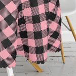 Renkli Pastel Zemin Üzerinde Siyah Ekose Desenli Modern Yuvarlak Masa Örtüsü - Çap 140cm Realhomes