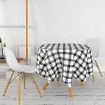 - MasaYuv-7921-Gorsel2 - Realhomes Beyaz Zeminli Siyah Ekose Desenli Dijital Baskılı Modern Yuvarlak Masa Örtüsü - Çap 140cm Realhomes