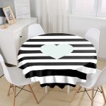 - MasaYuv-795-Gorsel1 - Realhomes Kalp Desen Dijital Baskılı Yuvarlak Masa Örtüsü - Çap 140cm Realhomes