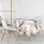 - MasaYuv-7995-Gorsel2 - Realhomes Beyaz Zemin Üzerinde Gold Detaylı Yaprak Desenli Modern Yuvarlak Masa Örtüsü - Çap 140cm Realhomes