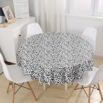 - MasaYuv-8102-Gorsel1 - Realhomes Beyaz Zemin Üzerinde Siyah Renkli Geometrik Çizim Modern Yuvarlak Masa Örtüsü - Çap 140cm Realhomes