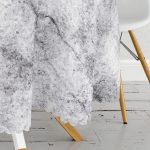 - MasaYuv-8146-Gorsel3 - Realhomes Beyaz Zemin Üzerinde Siyah Mermer Desenli Yuvarlak Masa Örtüsü - Çap 140cm Realhomes