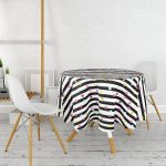 - MasaYuv-8232-Gorsel2 - Realhomes Beyaz Zemin Üzerinde Yatay Çizgili Renkli Puantiyeli Yuvarlak Masa Örtüsü - Çap 140cm Realhomes