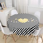 Beyaz Zemin Üzerinde Siyah Yatay Çizgili Gold Detaylı Kalp Desenli Yuvarlak Masa Örtüsü - Çap 140cm Realhomes