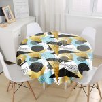 Beyaz Zemin Üzerinde Gold Detaylı Geometrik Desenli Yuvarlak Masa Örtüsü - Çap 140cm Realhomes