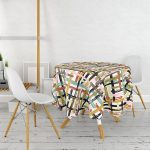 - MasaYuv-8277-Gorsel2 - Realhomes  Beyaz Zemin Üzerinde Renkli Geometrik Çizgili Dijital Baskılı Modern Yuvarlak Masa Örtüsü - Çap 140cm Realhomes