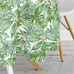 Beyaz Zemin Üzerinde Yeşil Yaprak Desenli Yuvarlak Masa Örtüsü - Çap 140cm Realhomes