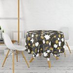 - MasaYuv-8453-Gorsel2 - Realhomes Siyah Zemin Üzerinde Gold Detaylı Yaprak Desenli Modern Yuvarlak Masa Örtüsü - Çap 140cm Realhomes