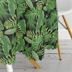 - MasaYuv-8475-Gorsel3 - Realhomes  Siyah Zemin Üzerinde Yeşil Yaprak Desenli Yuvarlak Masa Örtüsü - Çap 140cm Realhomes