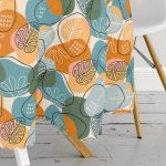 - MasaYuv-8701-Gorsel3 - Realhomes  Renkli Zemin Üzerinde Onedraw Çizimli Yaprak Desenli Yuvarlak Masa Örtüsü - Çap 140cm Realhomes