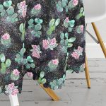 - MasaYuv-8885-Gorsel3 - Realhomes  Siyah Zemin Üzerinde Kaktüs Desenli Dijital Baskılı Modern Yuvarlak Masa Örtüsü - Çap 140cm Realhomes