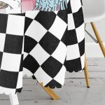 Dama Zeminli Kahve İçen Kız Motifli Dijital Baskılı Yuvarlak Masa Örtüsü - Çap 140cm Realhomes