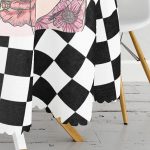 Dama Zeminli & Fotoğraf Çeken Kız Tasarımlı Dijital Baskılı Yuvarlak Masa Örtüsü - Çap 140cm Realhomes