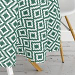 - MasaYuv-9395-Gorsel3 - Realhomes Yeşil Geometrik Çizimli Dijital Baskılı Yuvarlak Masa Örtüsü - Çap 140cm Realhomes