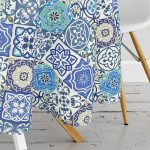 - MasaYuv-Real211-Gorsel3 - Realhomes Mavi Çini Desen Motifli Dijital Baskılı Yuvarlak Masa Örtüsü - Çap 140cm Realhomes