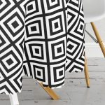 Kare Geometrik Desen Tasarımlı Dijital Baskılı Yuvarlak Masa Örtüsü - Çap 140cm Realhomes