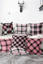 - Rh-K7liset522-Gorsel1 - Realhomes 7'li Pembe Ekose Tasarımlı Dijital Baskılı Kırlent Kılıfı Seti Realhomes